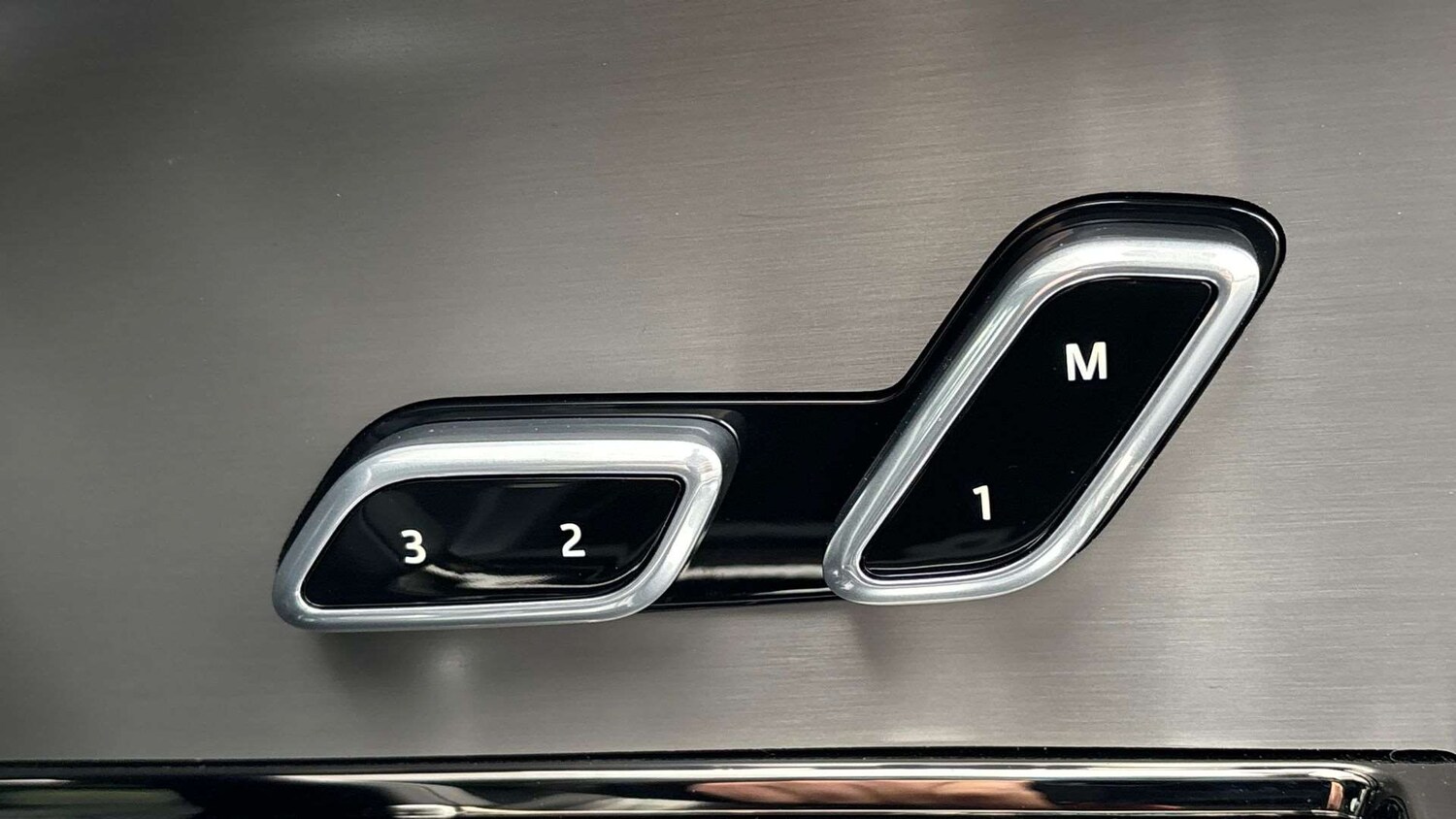 Used Land Rover Range Rover Sport 2025 for sale - 77316530: Photo 25