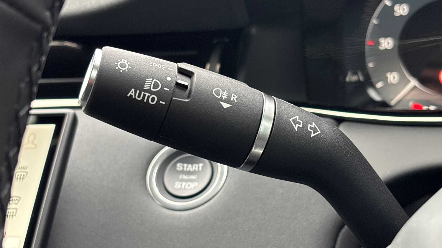 Used Land Rover Range Rover Evoque 2025 for sale - 76460469: Photo 34