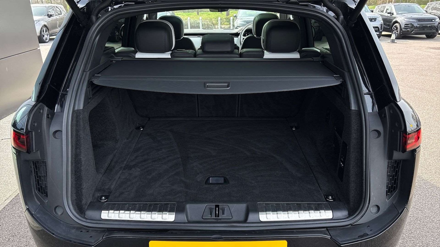 Used Land Rover Range Rover Sport 2024 for sale - 77996098: Photo 10