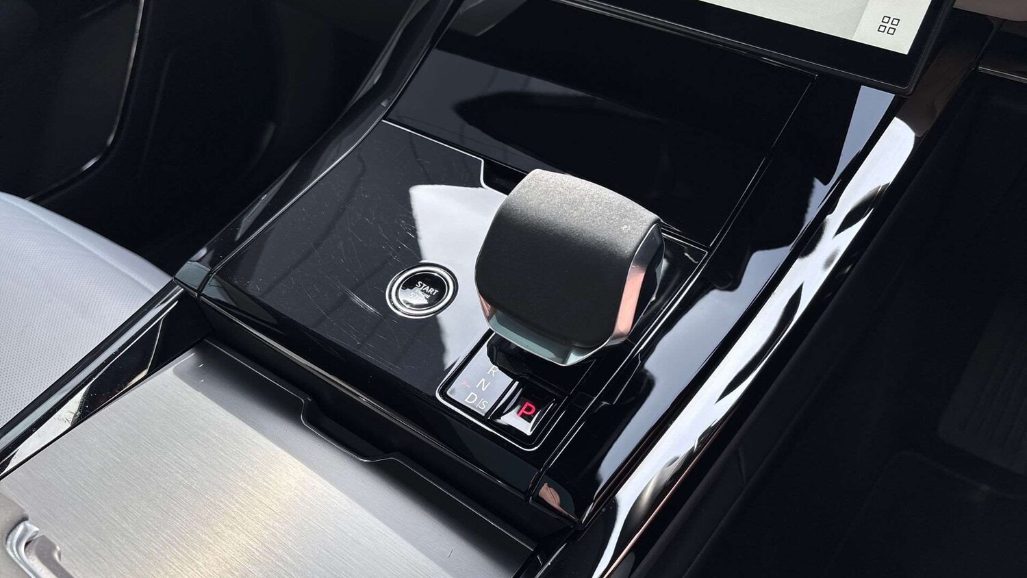 Used Land Rover Range Rover Sport 2024 for sale - 77996098: Photo 13