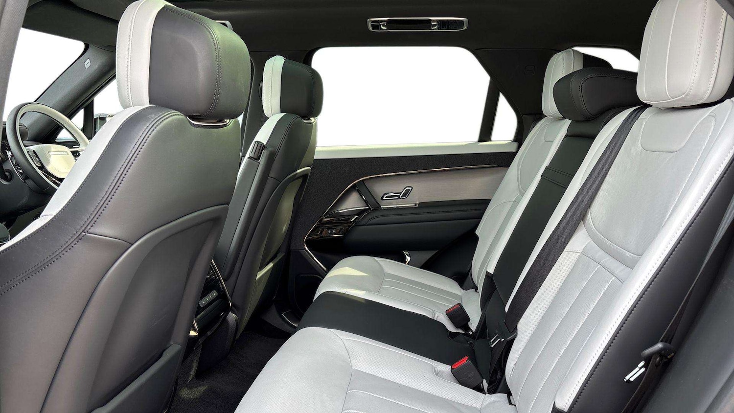 Used Land Rover Range Rover Sport 2024 for sale - 77996098: Photo 4