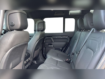 Used Land Rover Defender 2025 for sale - 79078938: Photo