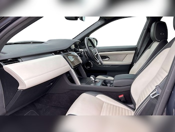 Used Land Rover Discovery Sport 2025 for sale - 79579564: Photo