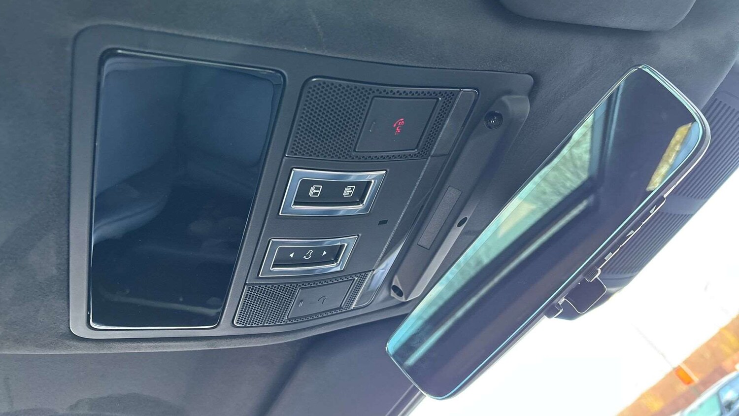 Used Land Rover Defender 2025 for sale - 76515557: Photo 23