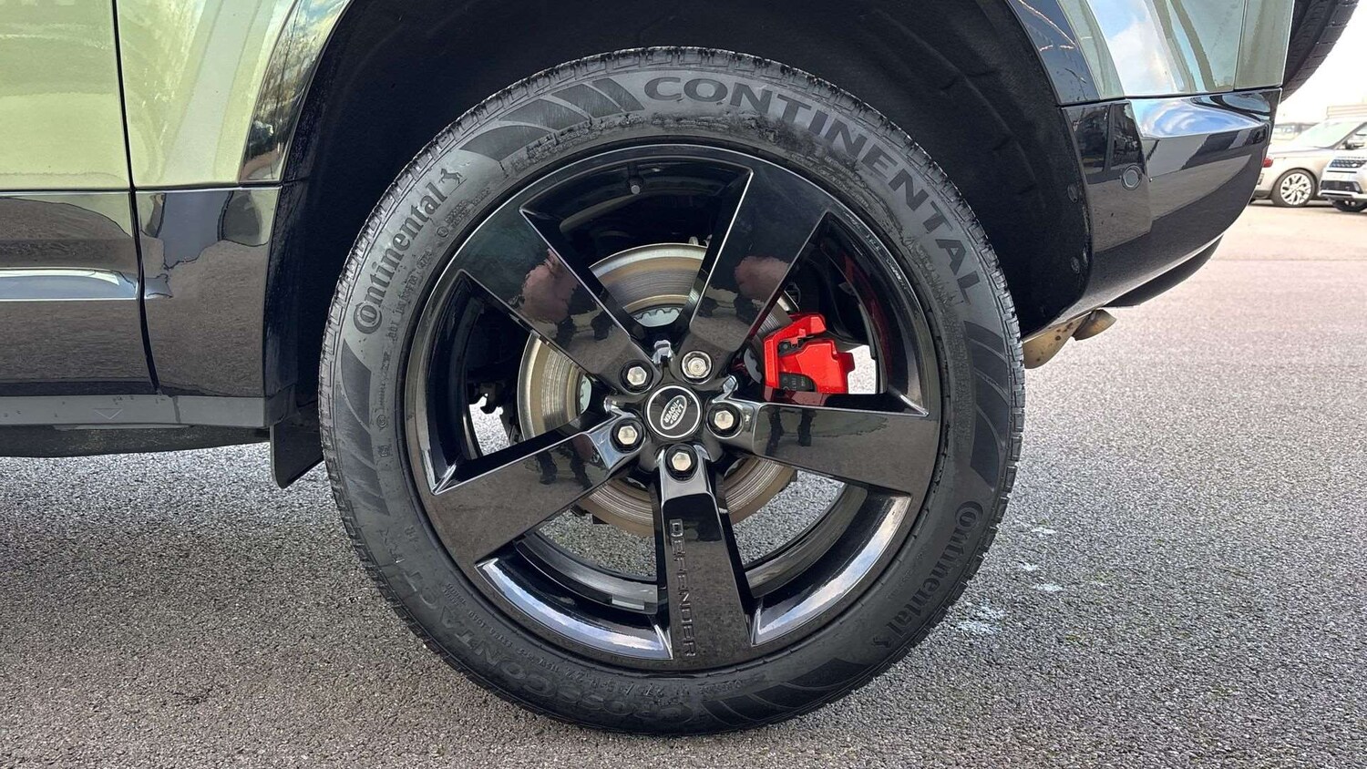 Used Land Rover Defender 2025 for sale - 76515557: Photo 31