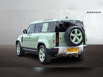 Used Land Rover Defender 2023 for sale - 79118080: Photo