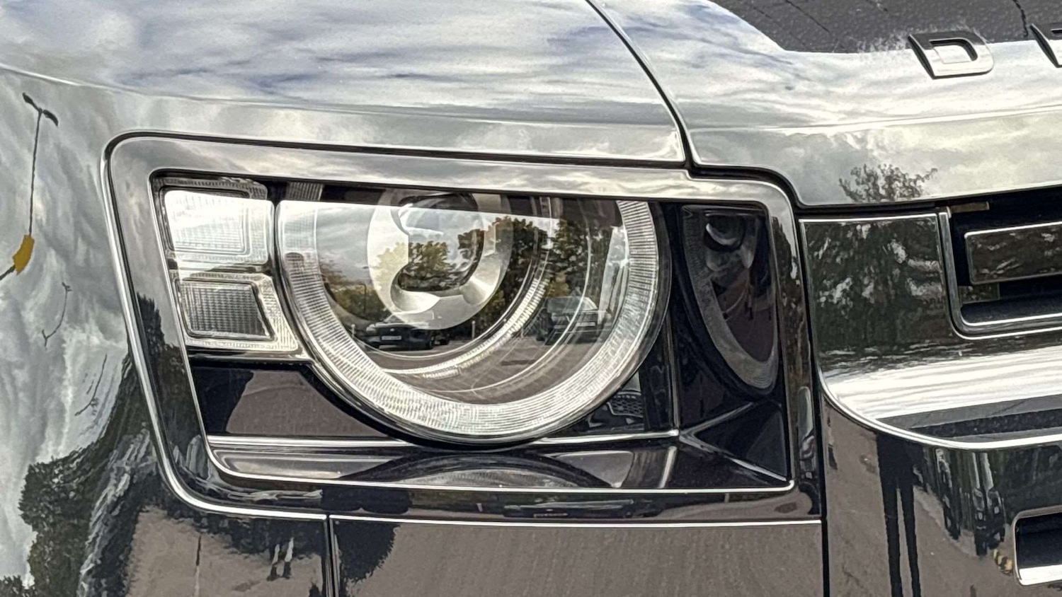 Used Land Rover Defender 2024 for sale - 76460318: Photo 17