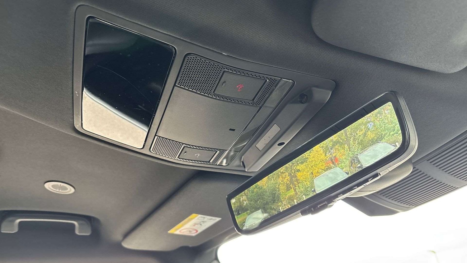 Used Land Rover Defender 2024 for sale - 76460318: Photo 23