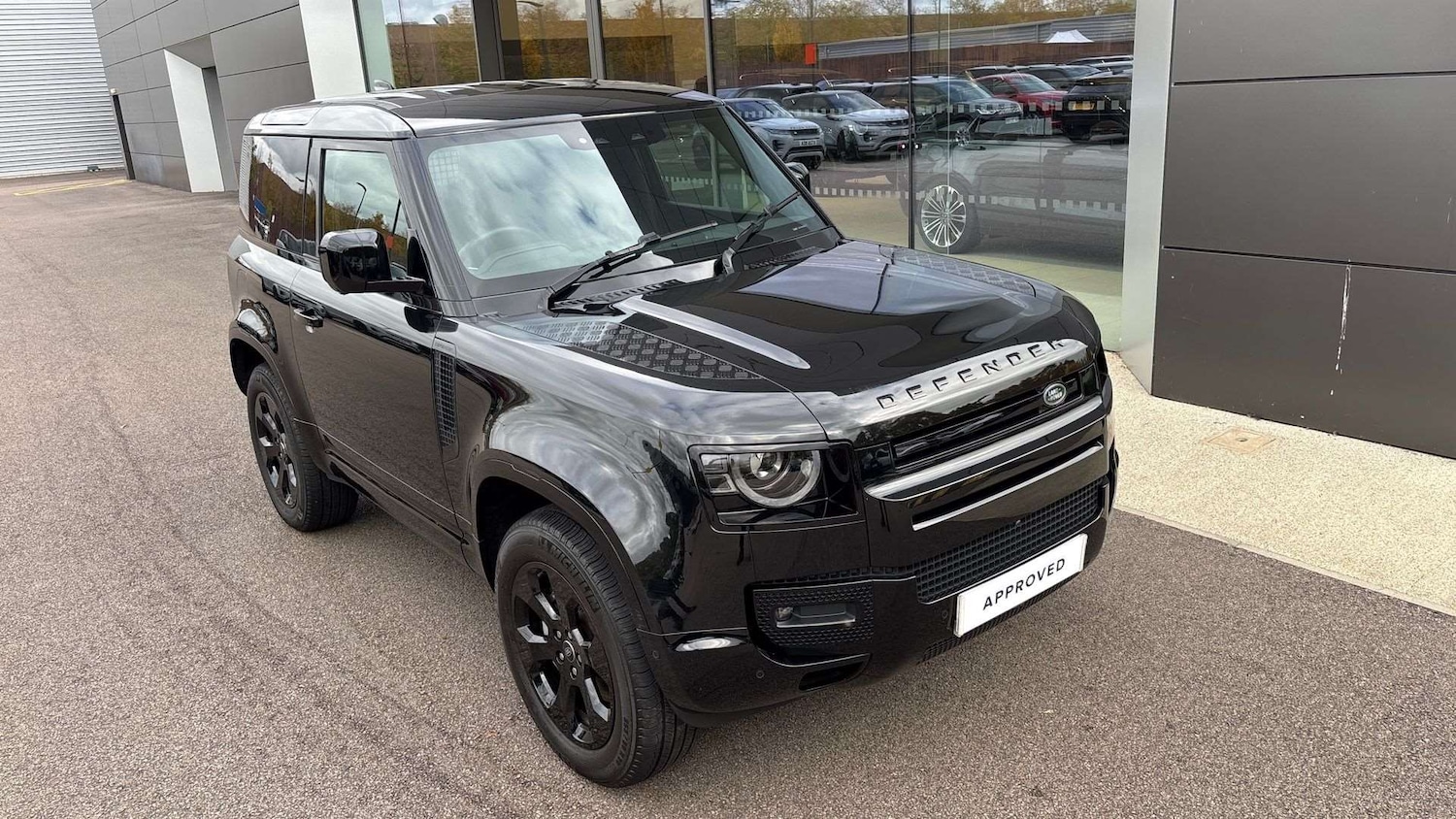 Used Land Rover Defender 2024 for sale - 76460318: Photo 29