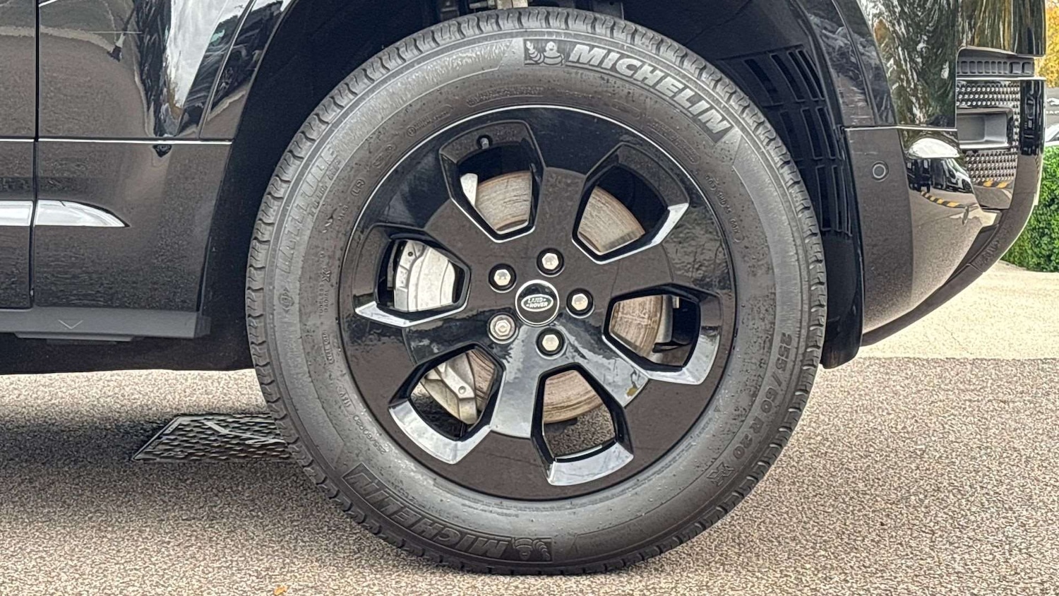 Used Land Rover Defender 2024 for sale - 76460318: Photo 8