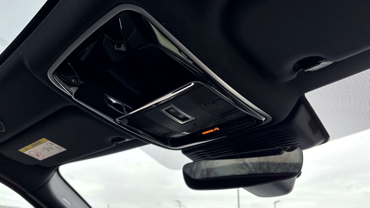 Used Land Rover Range Rover Velar 2023 for sale - 77553021: Photo 23