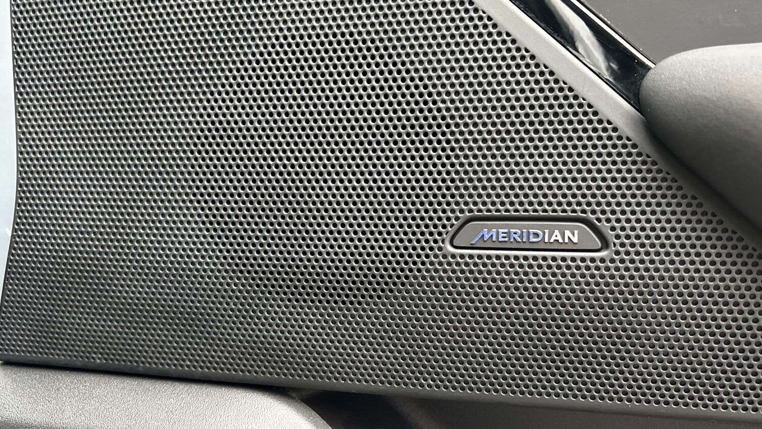 Used Land Rover Range Rover Velar 2023 for sale - 77553021: Photo 24