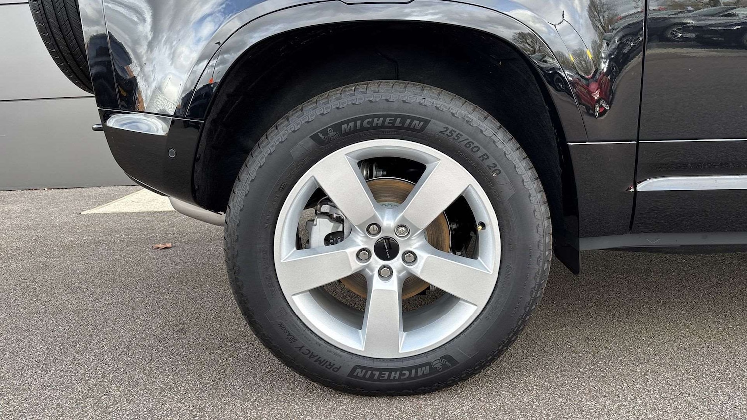 Used Land Rover Defender 90 2025 for sale - 77686671: Photo 29