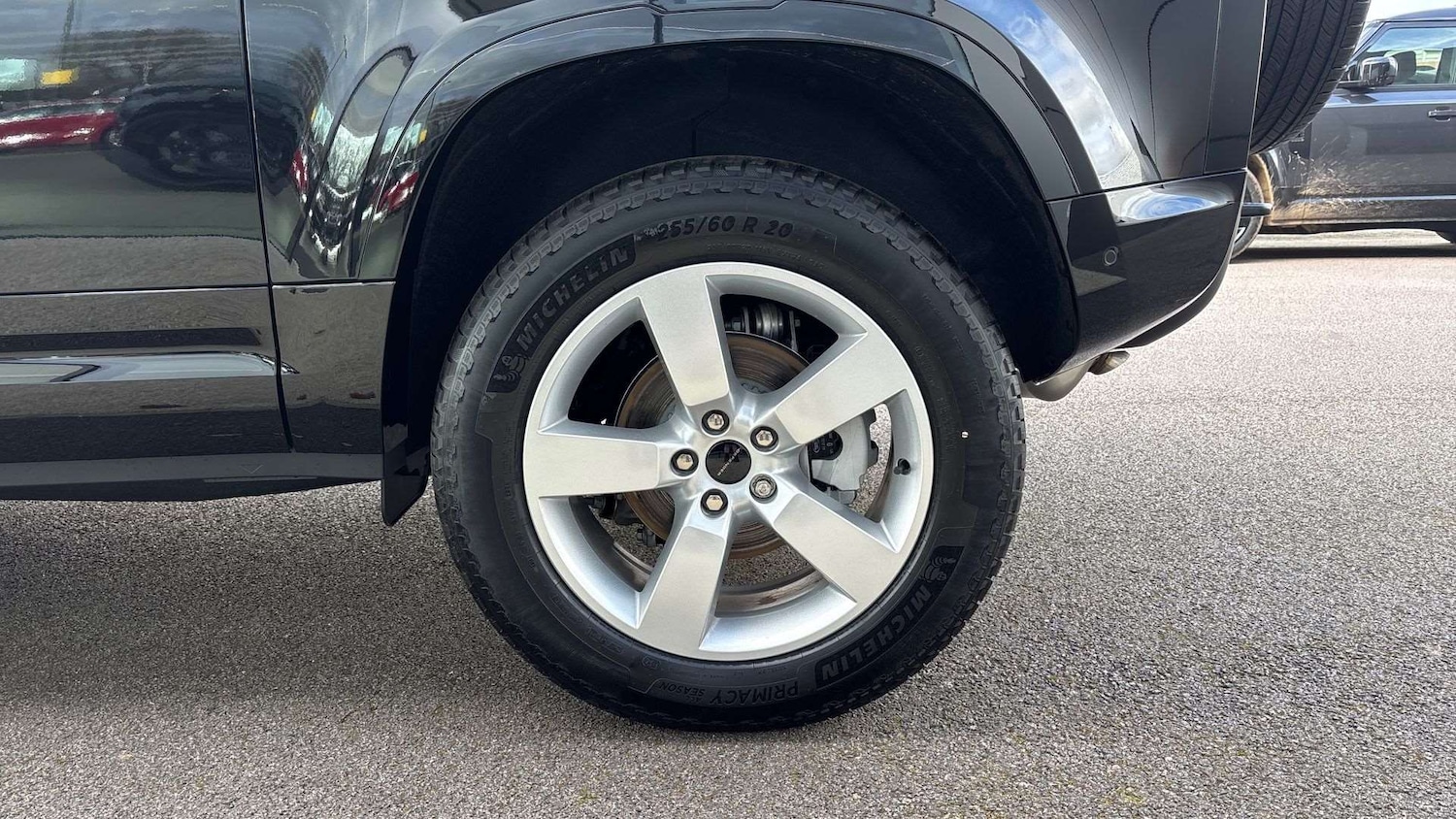 Used Land Rover Defender 90 2025 for sale - 77686671: Photo 30