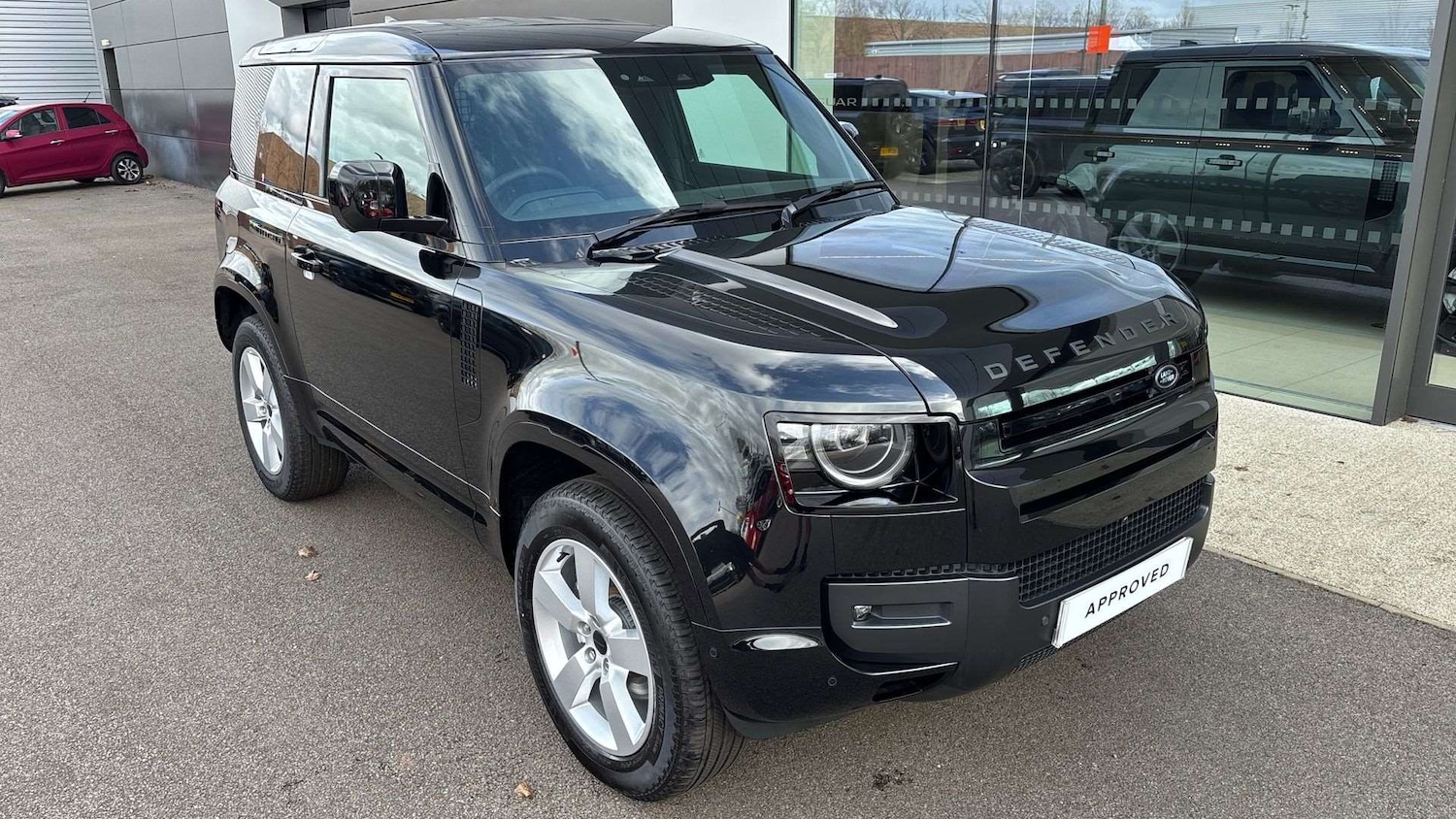 Used Land Rover Defender 90 2025 for sale - 77686671: Photo 33