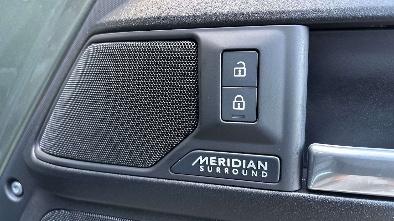 Used Land Rover Defender 2025 for sale - 77112275: Photo 24