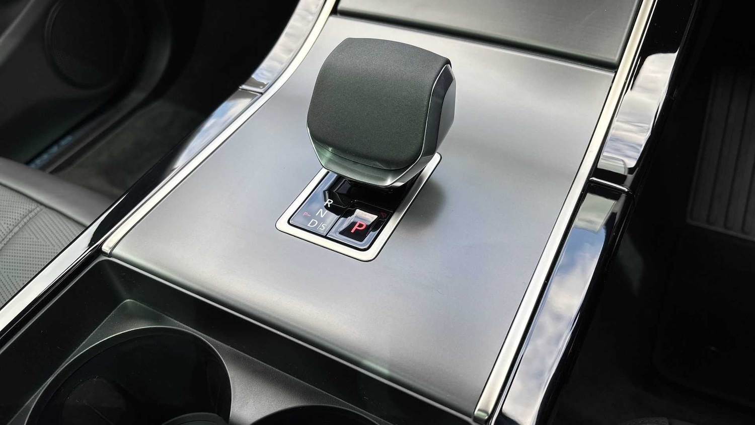 Used Land Rover Range Rover Evoque 2025 for sale - 76460090: Photo 13