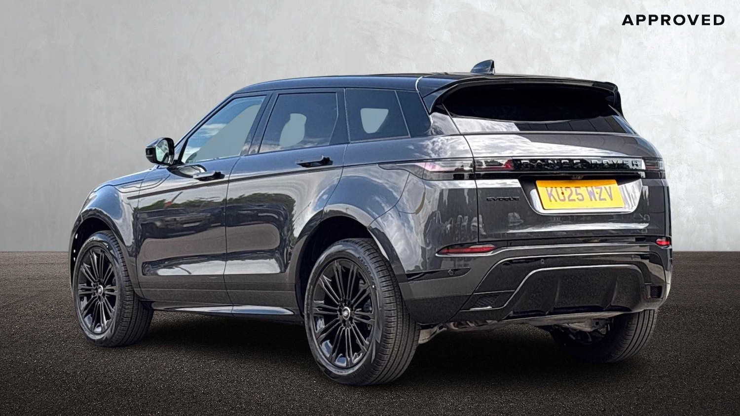 Used Land Rover Range Rover Evoque 2025 for sale - 76460090: Photo 2