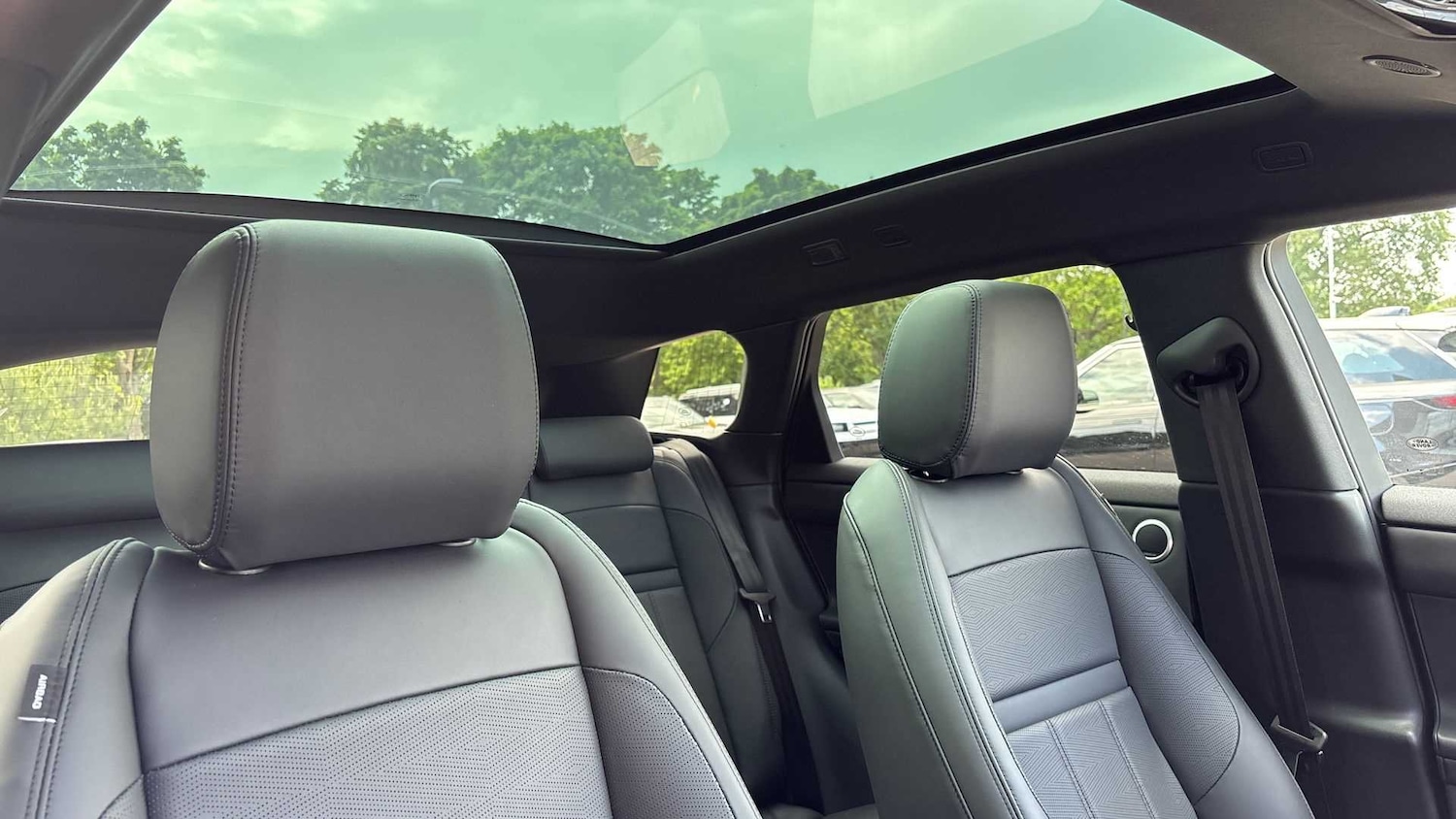 Used Land Rover Range Rover Evoque 2025 for sale - 76460090: Photo 29