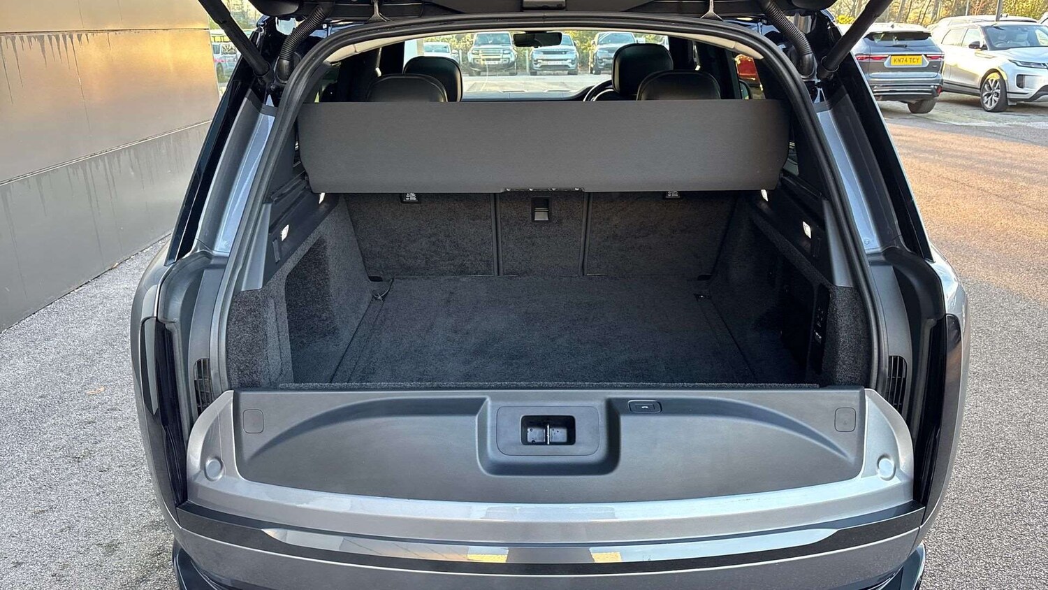 Used Land Rover Range Rover 2024 for sale - 76594319: Photo 32