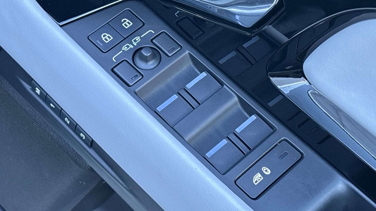 Used Land Rover Range Rover Evoque 2023 for sale - 76704964: Photo 34