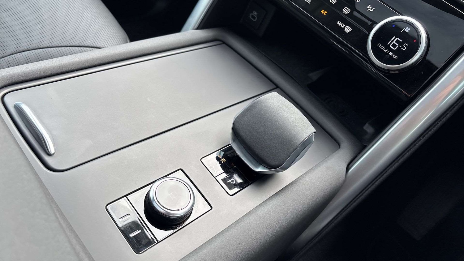 Used Land Rover Discovery 2024 for sale - 76459939: Photo 13