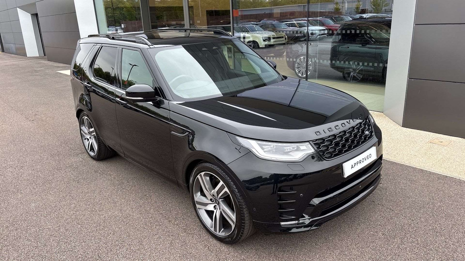 Used Land Rover Discovery 2024 for sale - 76459939: Photo 30