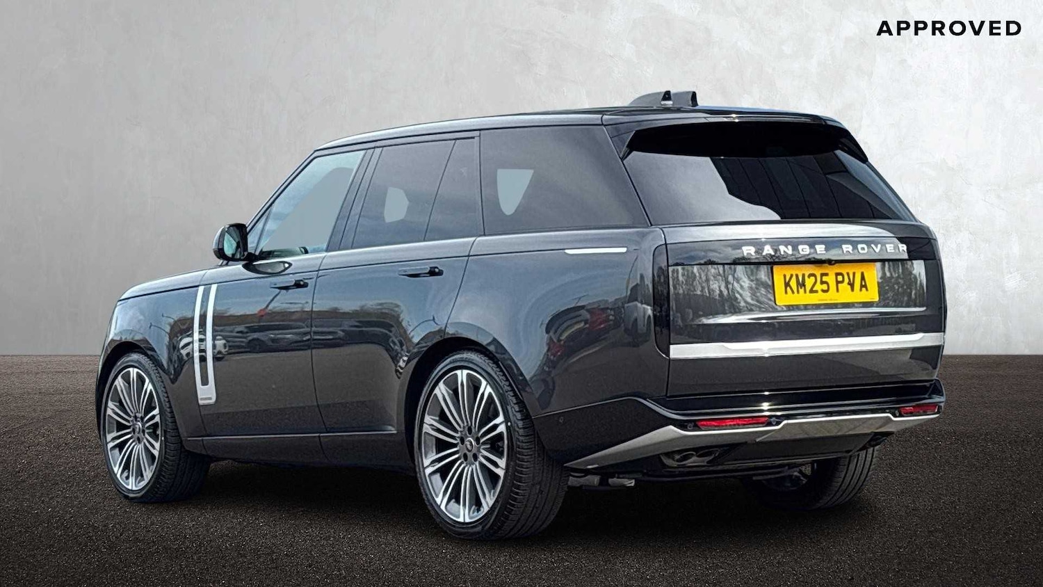 Used Land Rover Range Rover 2025 for sale - 76460116: Photo 2