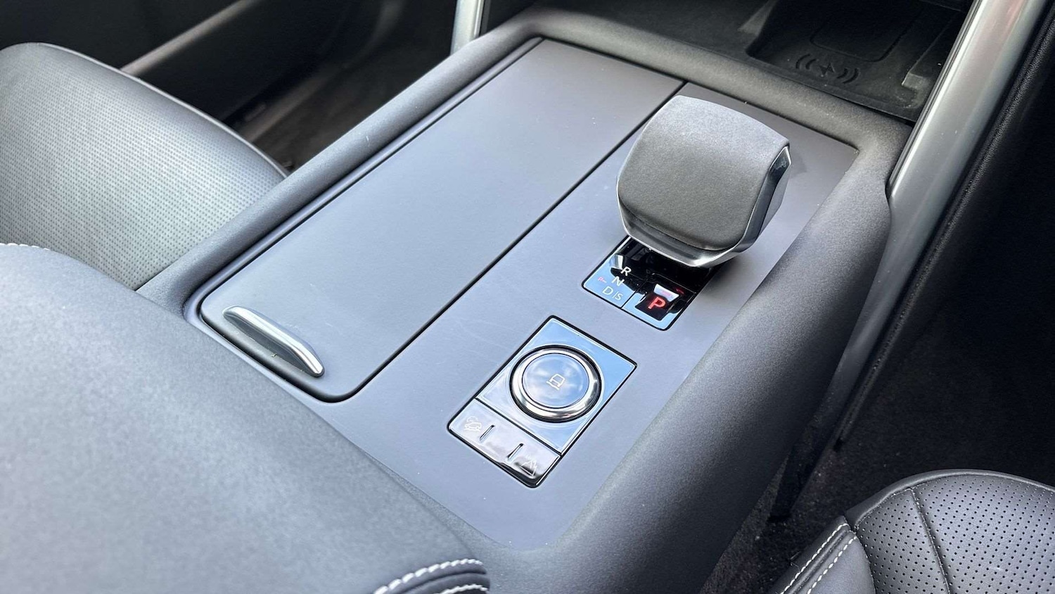 Used Land Rover Discovery 2023 for sale - 76460150: Photo 13