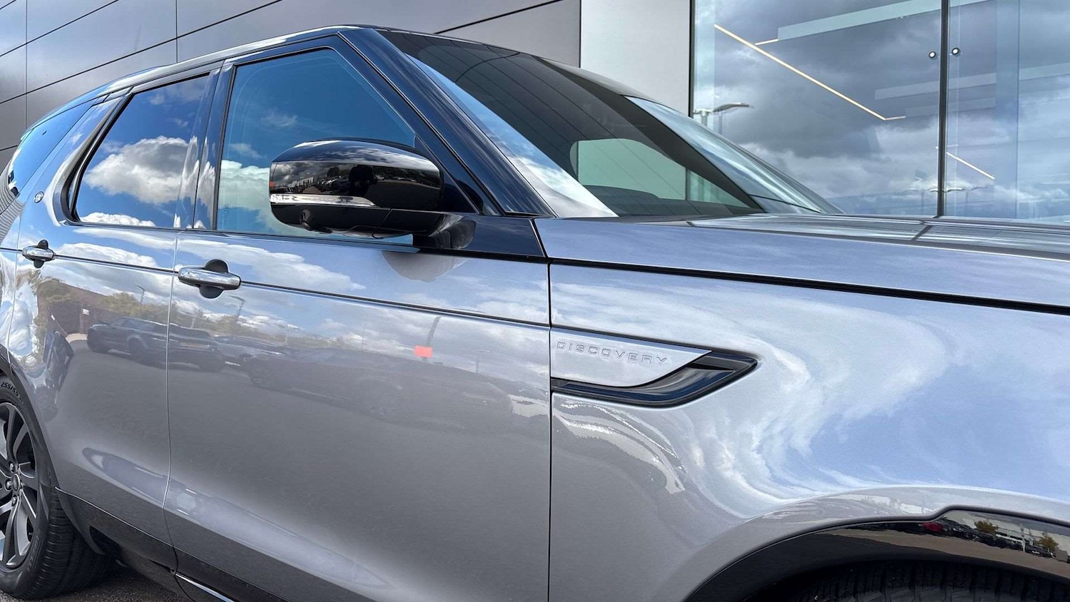 Used Land Rover Discovery 2023 for sale - 76460150: Photo 21