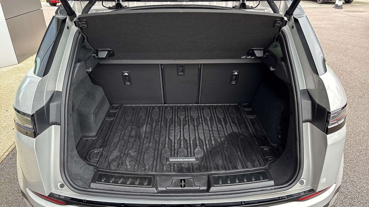 Used Land Rover Range Rover Evoque 2025 for sale - 77526883: Photo 10