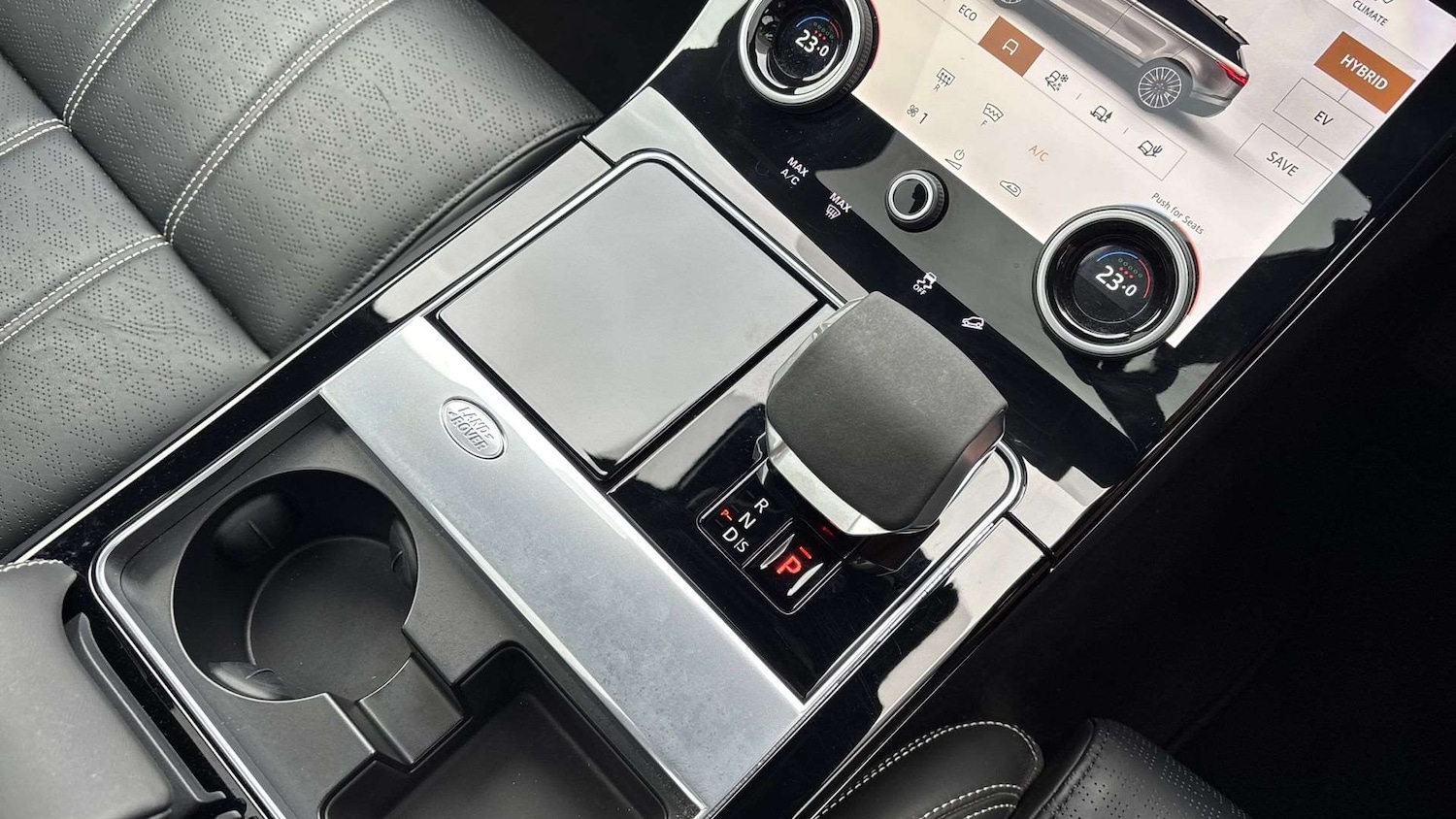 Used Land Rover Range Rover Velar 2023 for sale - 76564452: Photo 13