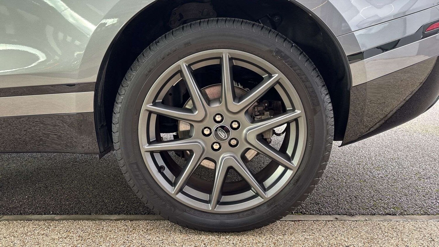 Used Land Rover Range Rover Velar 2023 for sale - 76564452: Photo 31