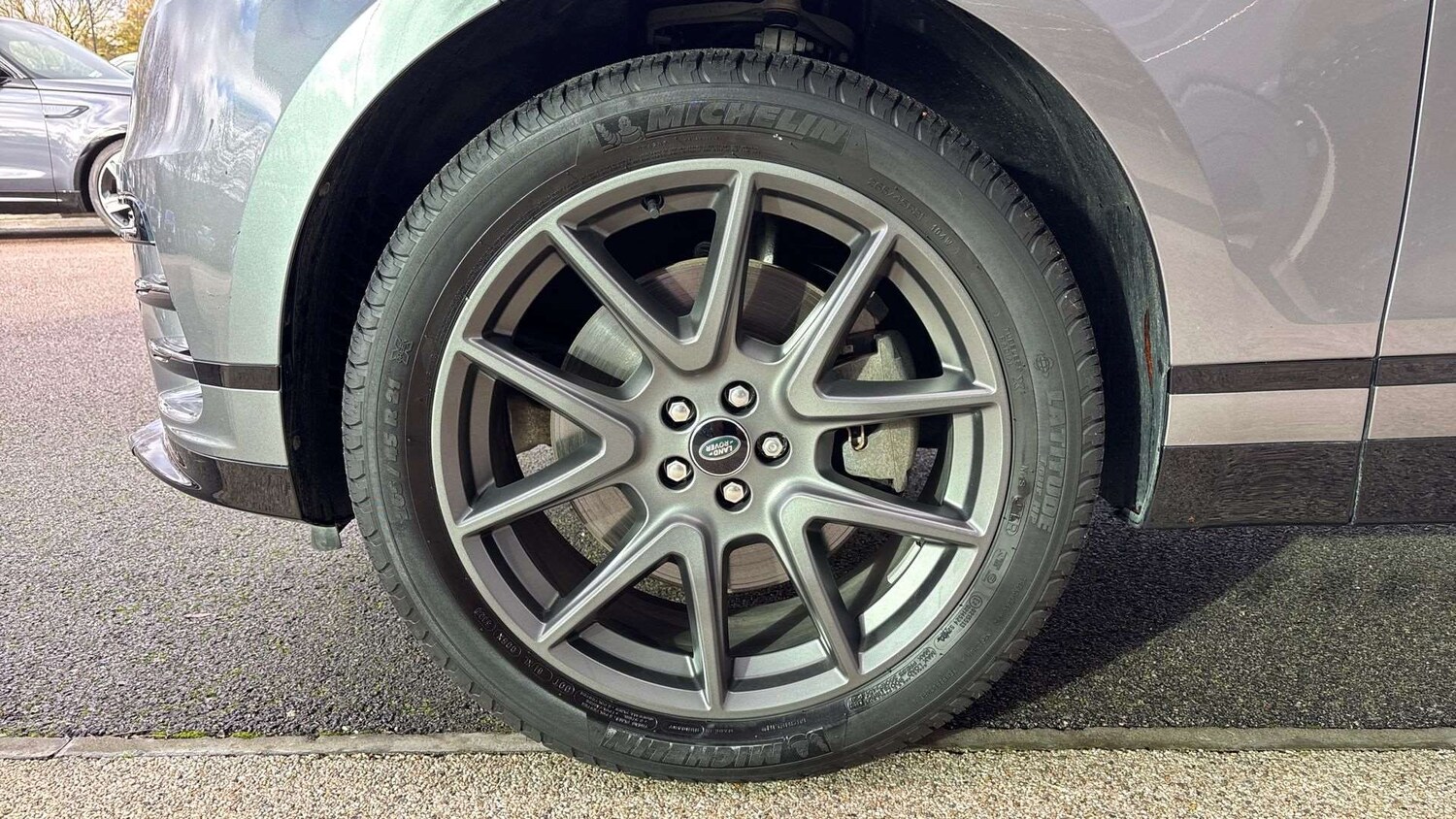 Used Land Rover Range Rover Velar 2023 for sale - 76564452: Photo 32