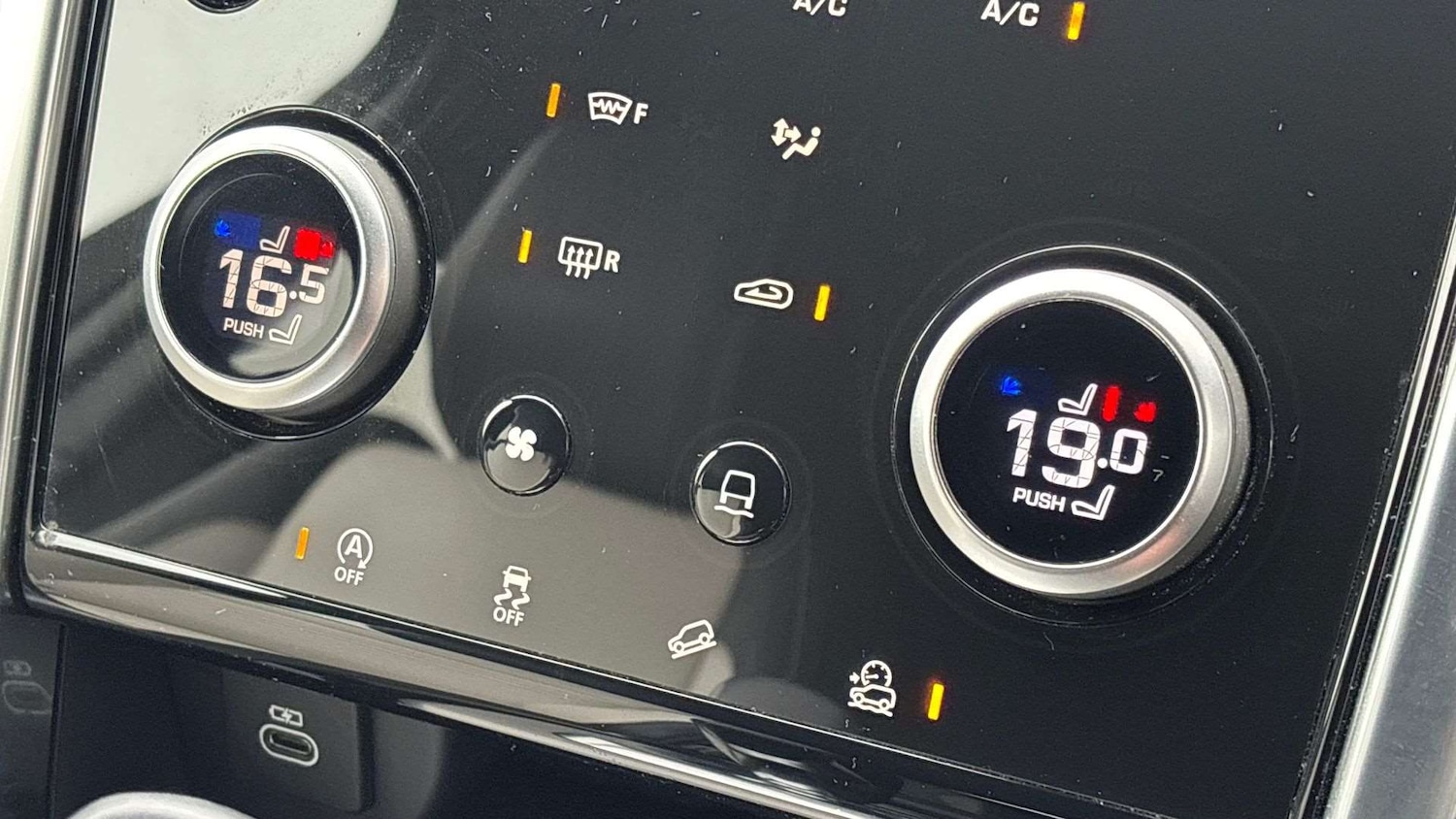 Used Land Rover Discovery Sport 2023 for sale - 76460345: Photo 22