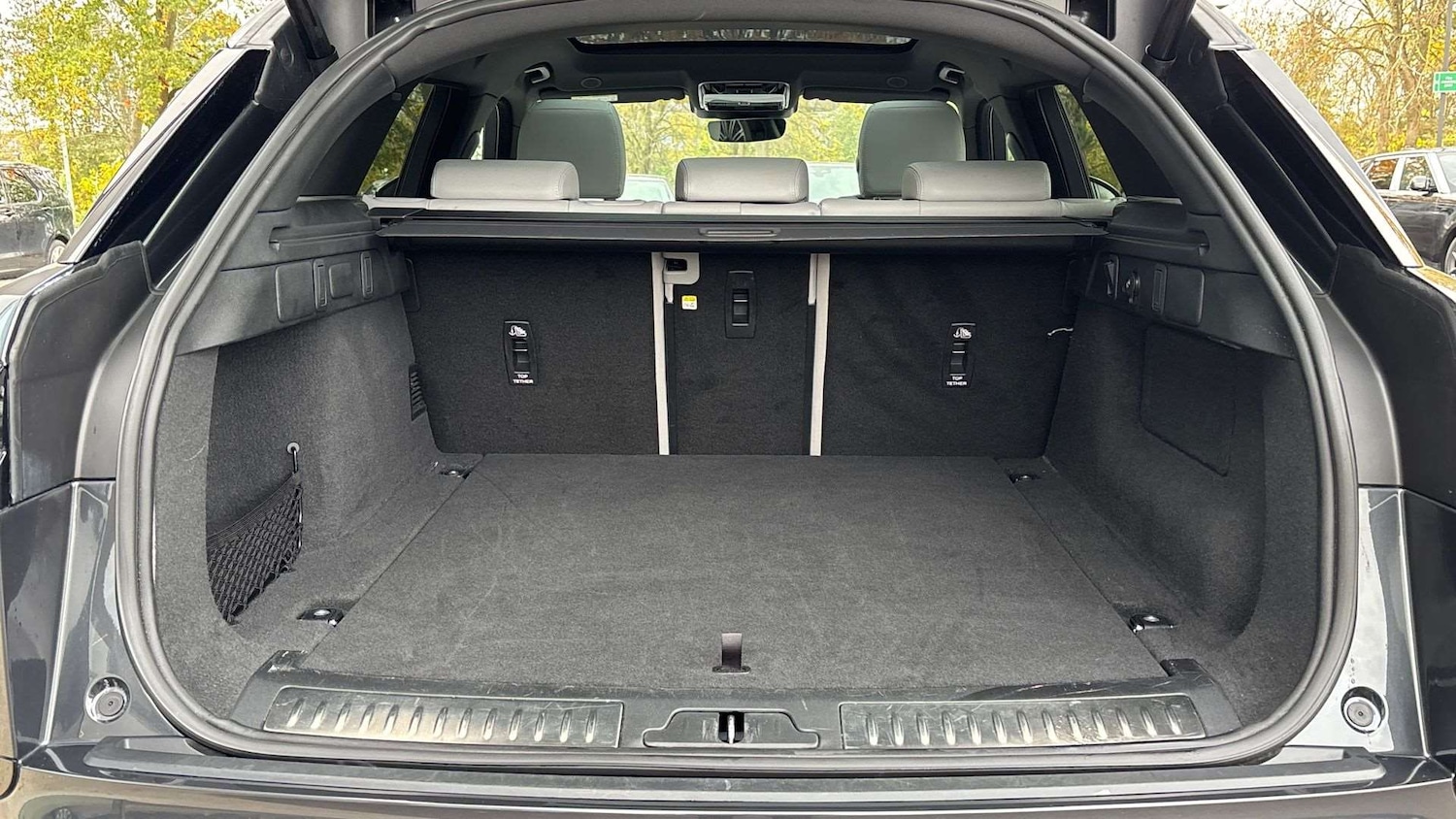 Used Land Rover Range Rover Velar 2023 for sale - 76460205: Photo 10