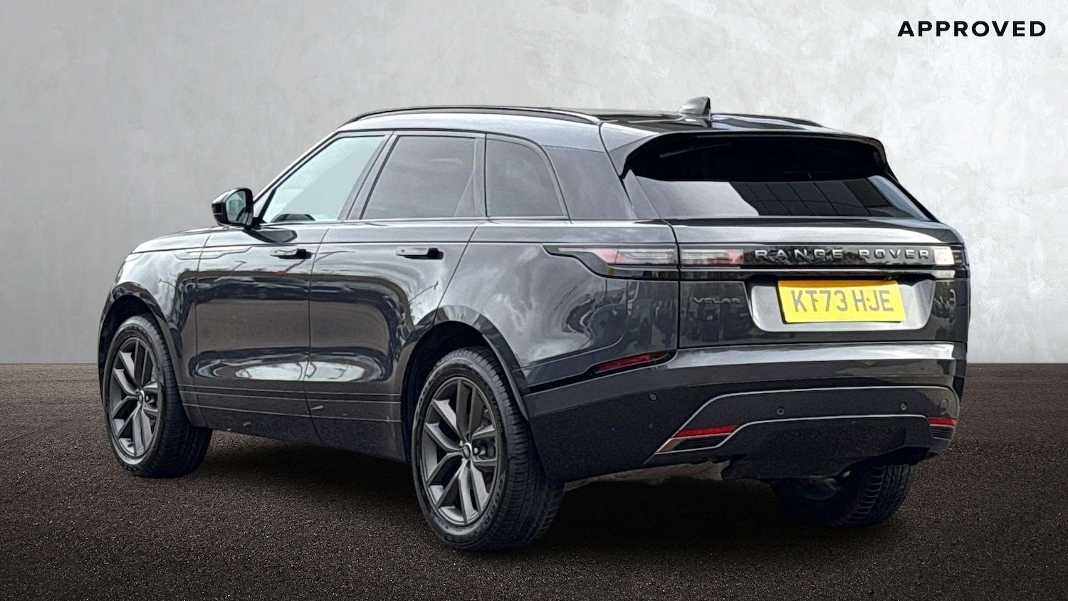 Used Land Rover Range Rover Velar 2023 for sale - 76460205: Photo 2