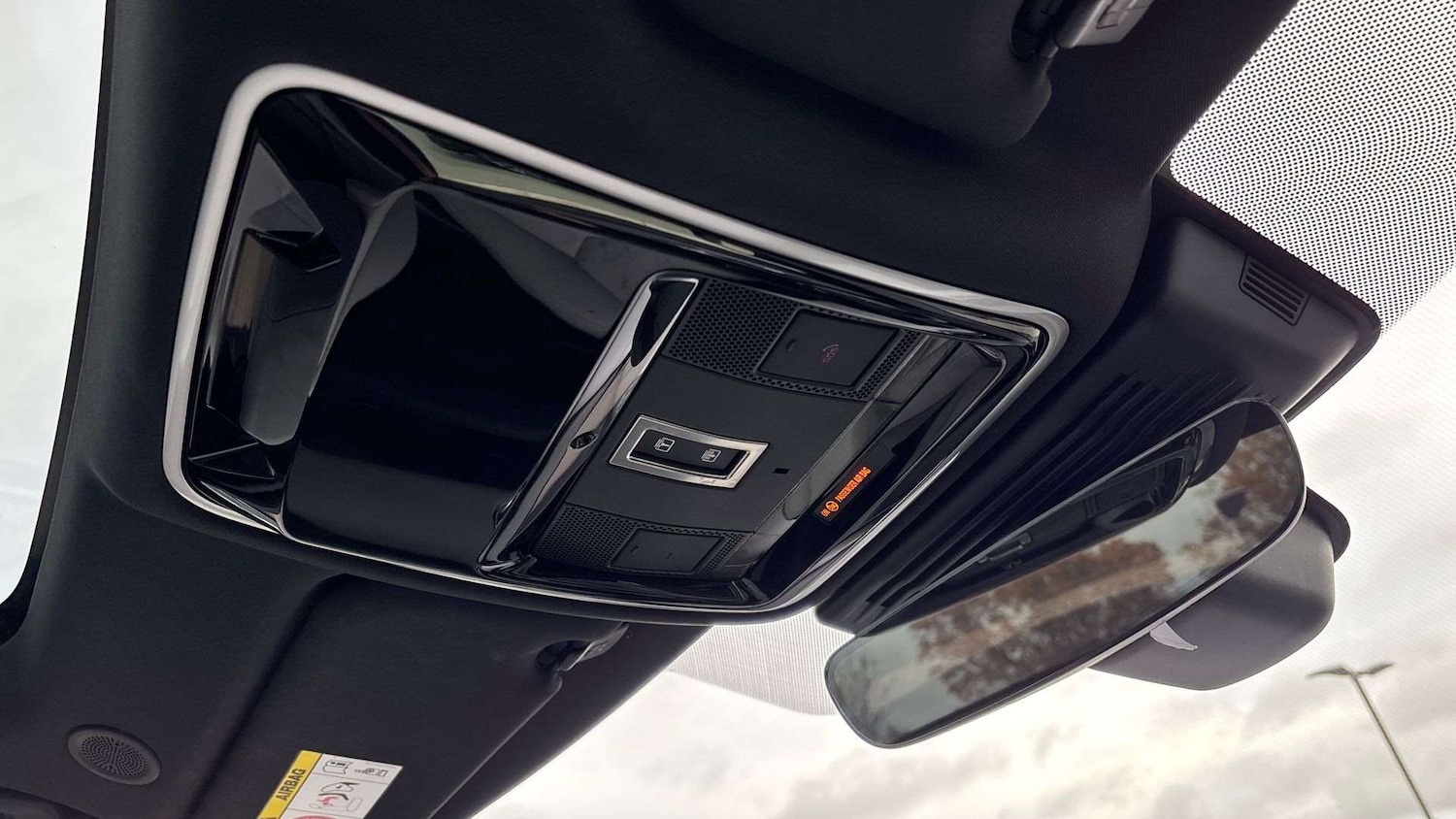 Used Land Rover Range Rover Velar 2023 for sale - 76460205: Photo 23