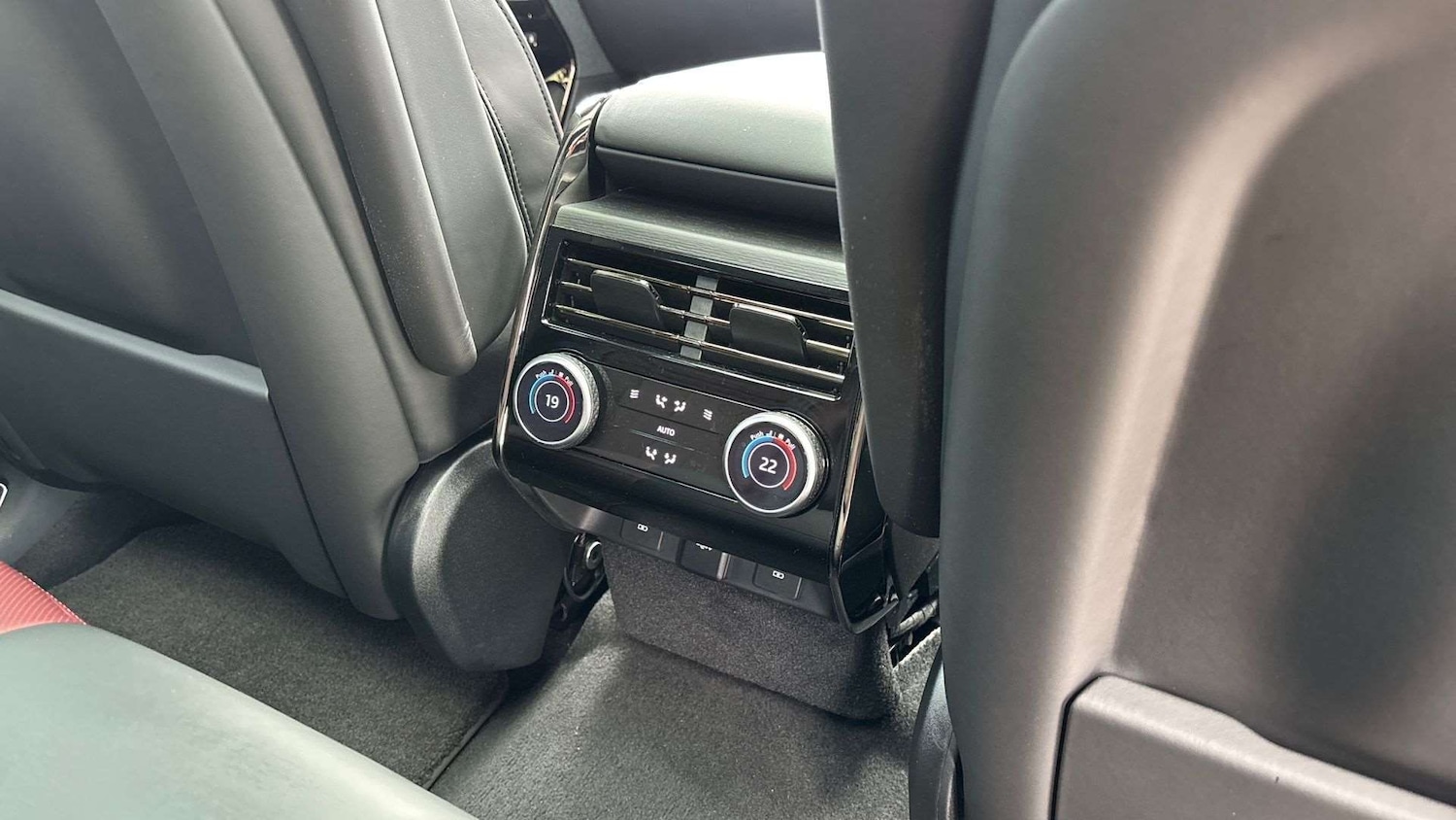 Used Land Rover Range Rover Sport 2024 for sale - 76704990: Photo 18