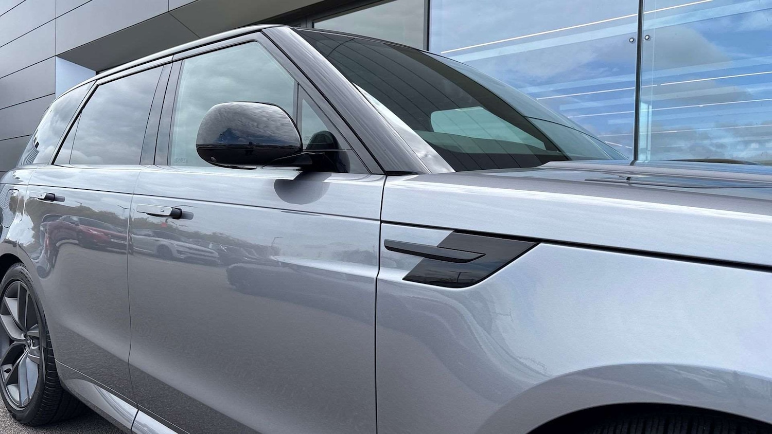 Used Land Rover Range Rover Sport 2024 for sale - 76704990: Photo 21