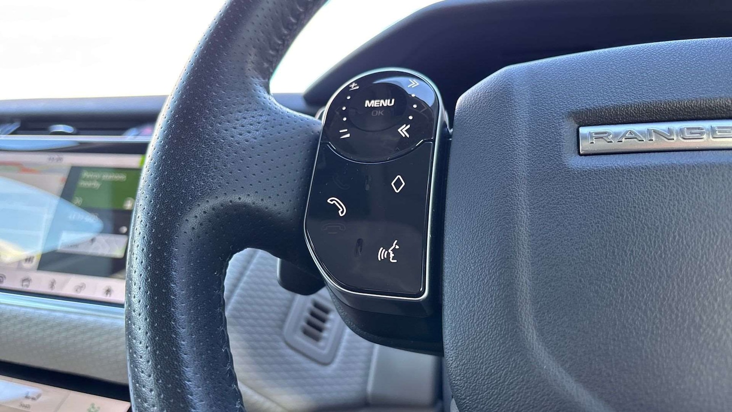 Used Land Rover Range Rover Velar 2020 for sale - 76459783: Photo 30