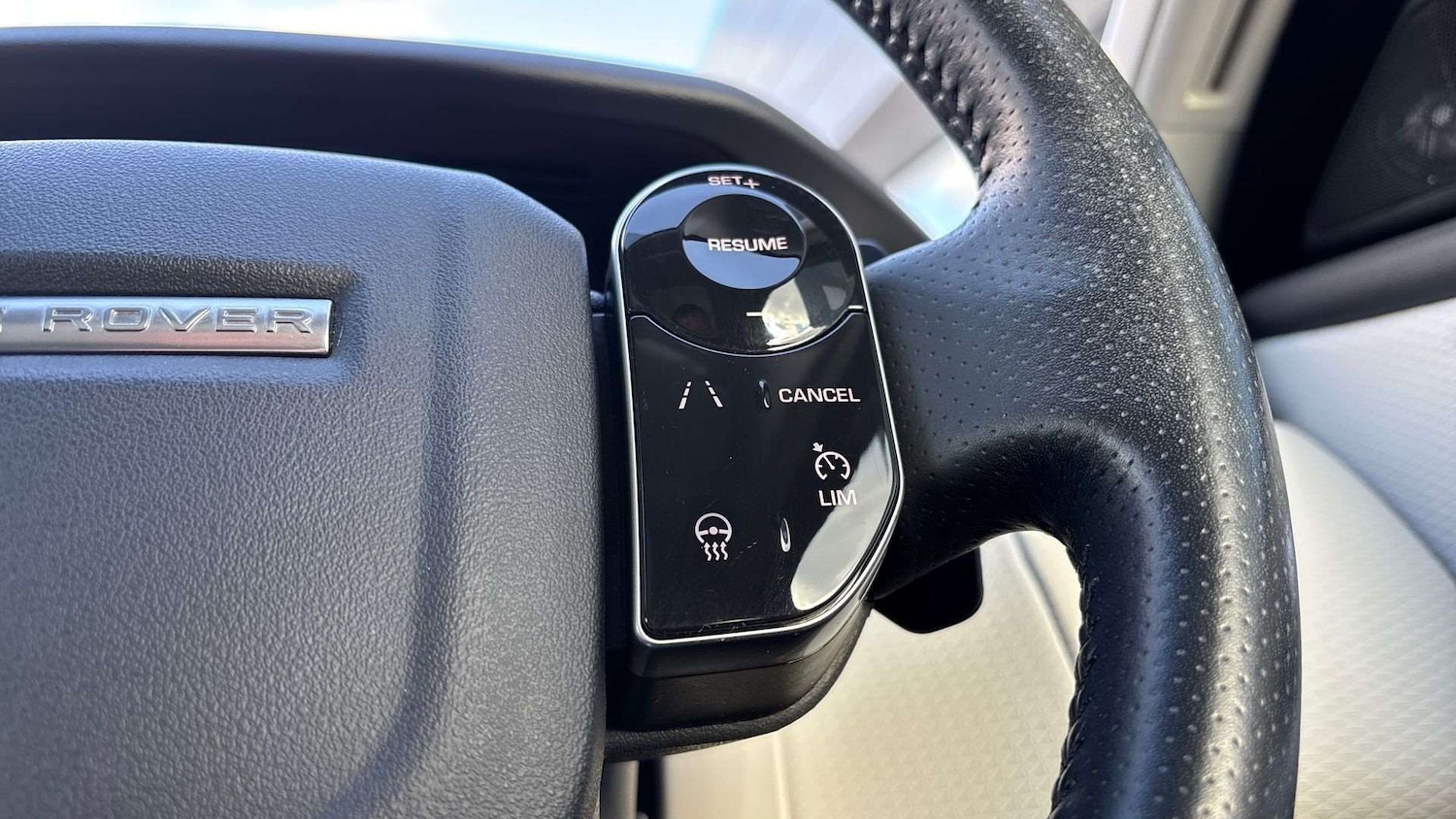 Used Land Rover Range Rover Velar 2020 for sale - 76459783: Photo 31