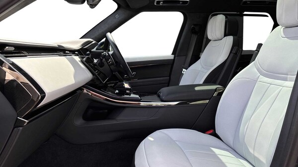 Used Land Rover Range Rover Sport 2025 for sale - 74992367: Photo 3