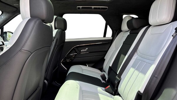 Used Land Rover Range Rover Sport 2025 for sale - 74992367: Photo 4