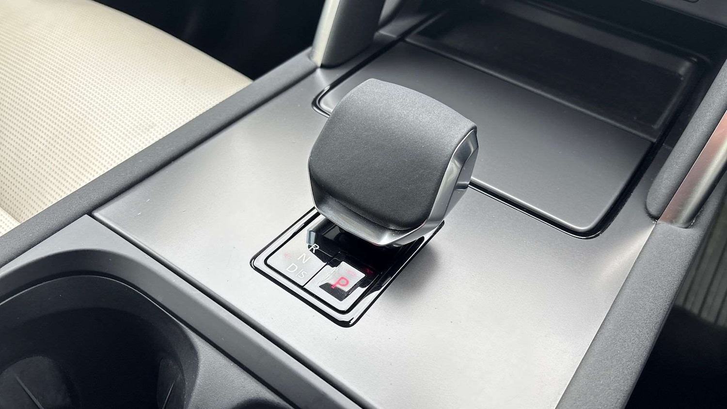 Used Land Rover Discovery Sport 2024 for sale - 76460463: Photo 13