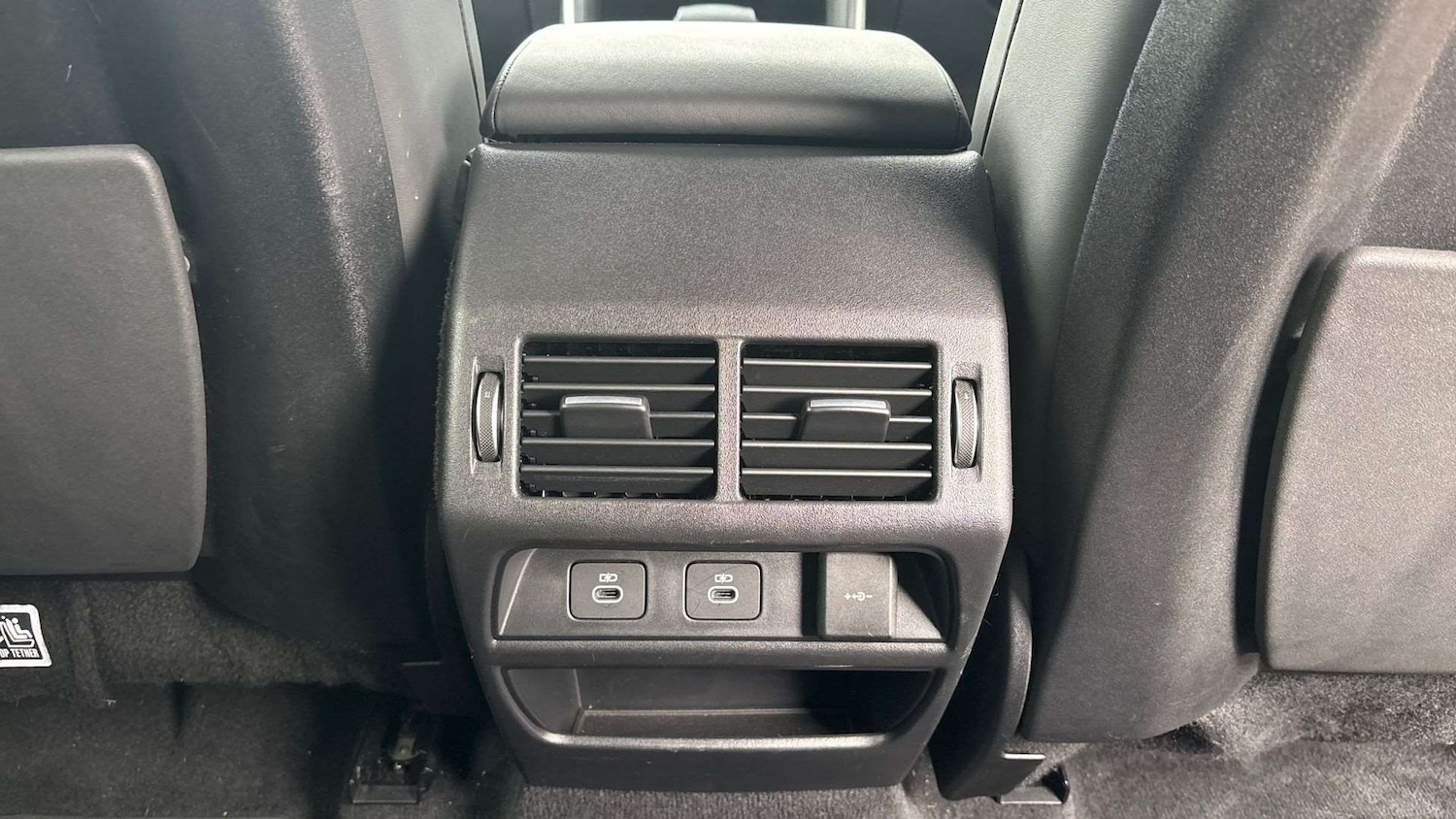 Used Land Rover Discovery Sport 2024 for sale - 76460463: Photo 18