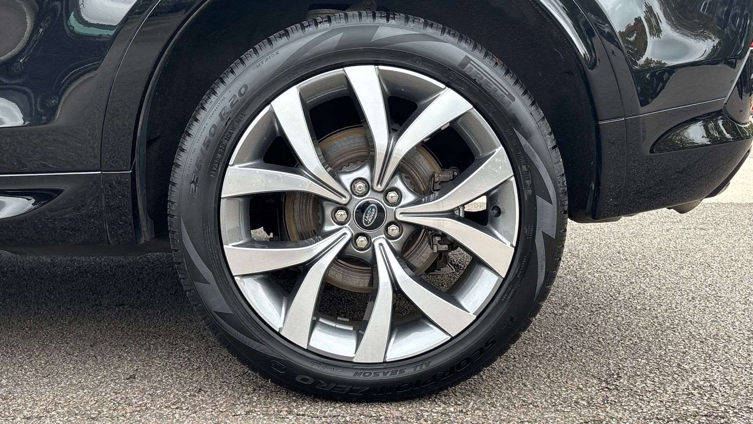 Used Land Rover Discovery Sport 2024 for sale - 76460463: Photo 33