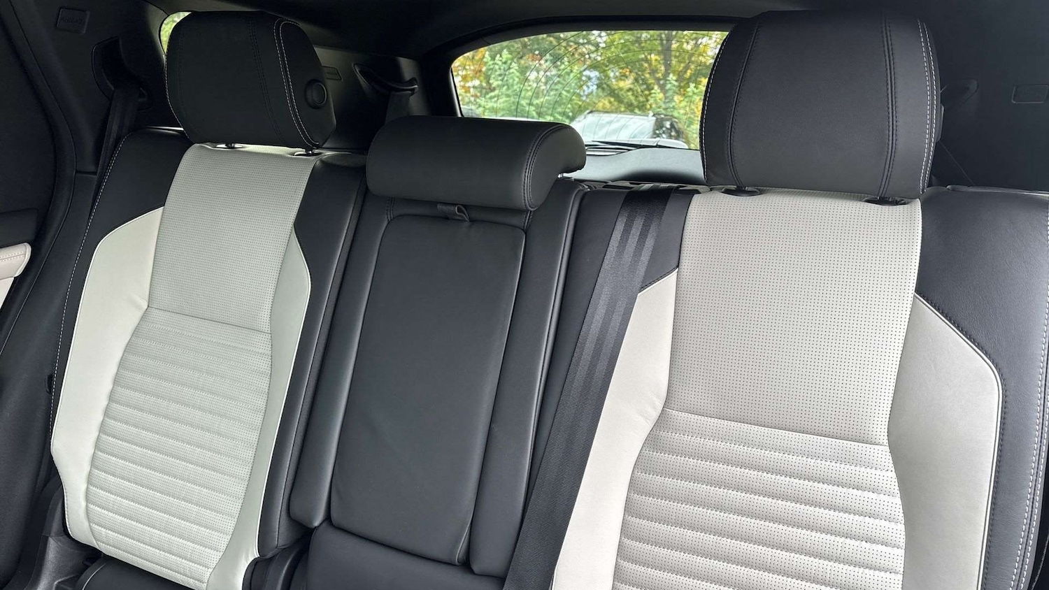 Used Land Rover Discovery Sport 2024 for sale - 76460463: Photo 35