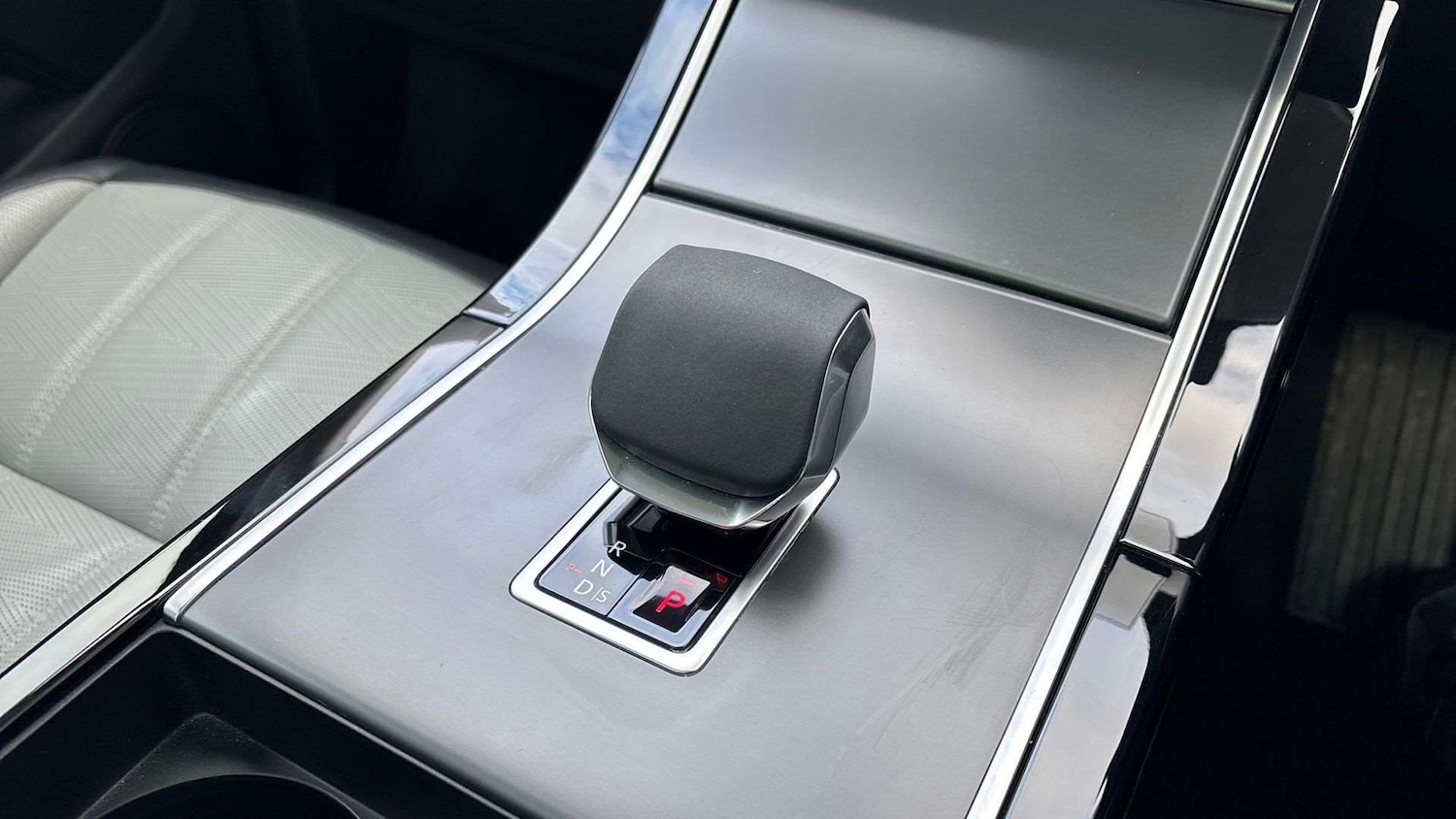 Used Land Rover Range Rover Evoque 2024 for sale - 76460331: Photo 13