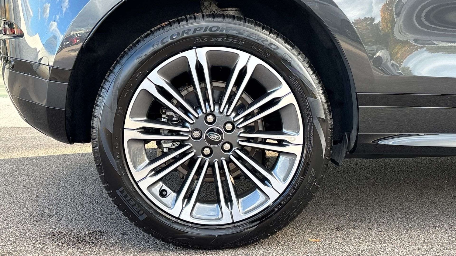 Used Land Rover Range Rover Evoque 2024 for sale - 76460331: Photo 30